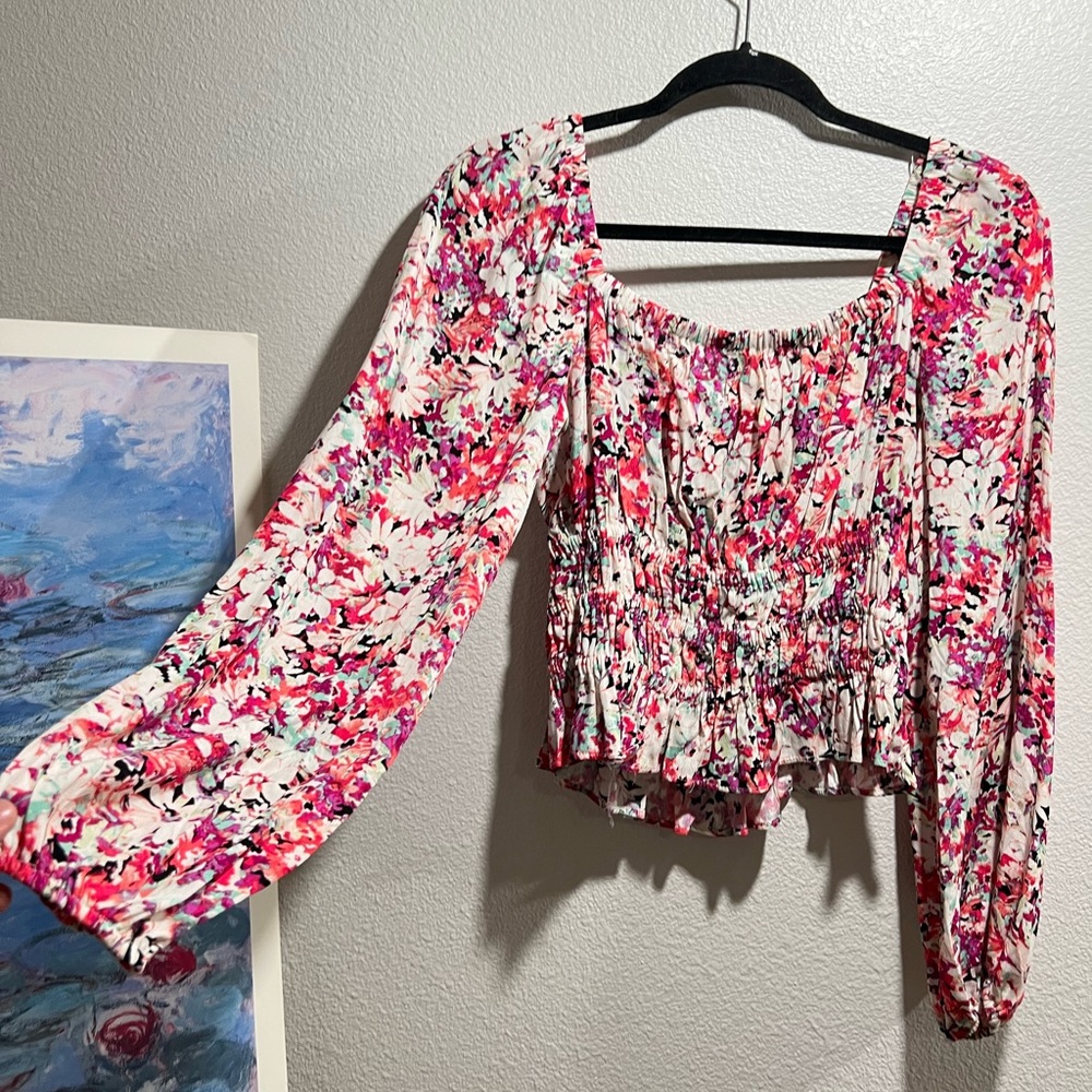 Square neck ASTR floral blouse